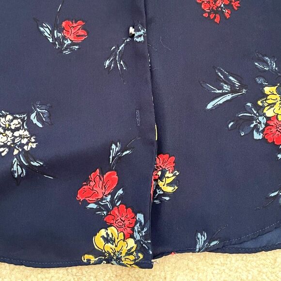 Primark Women's Size 0 Long Sleeve Navy Blue Floral Blouse V-Neck Boho Pocket - Picture 7 of 7